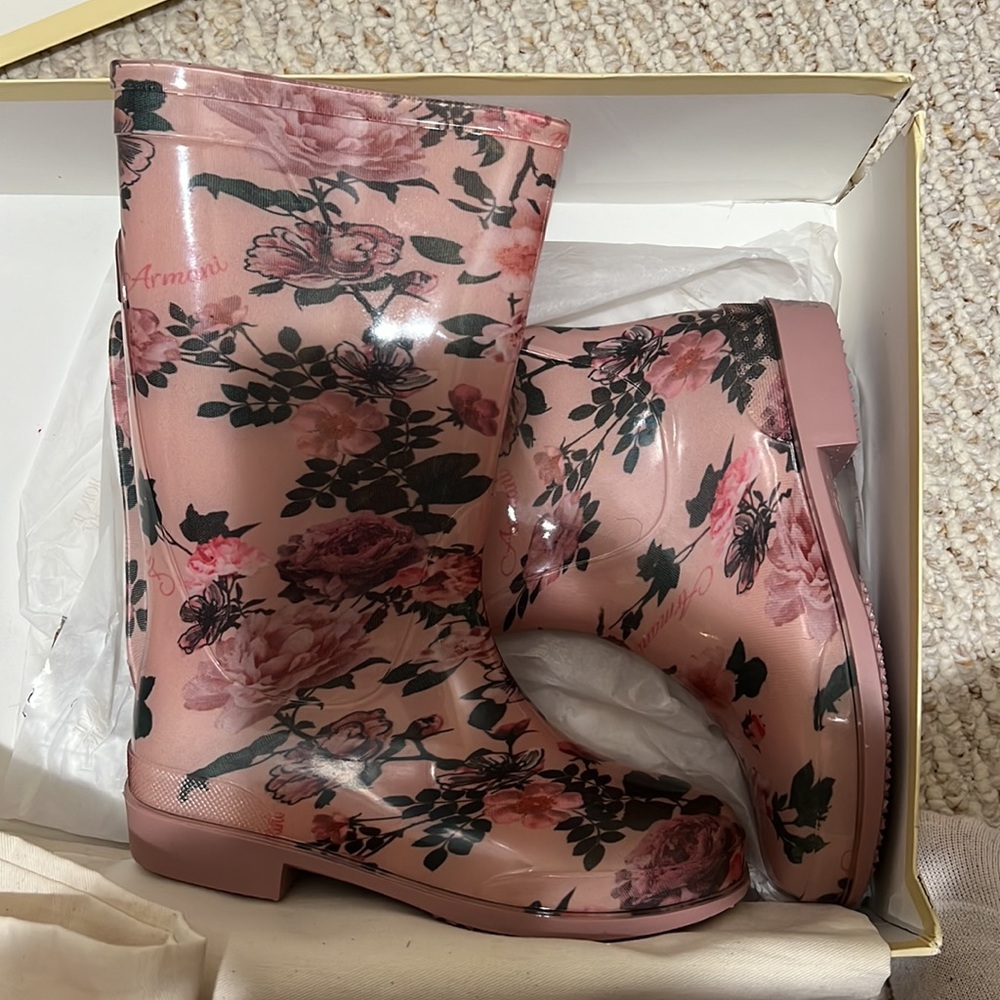 Armani junior rain boots, kids size 2.5